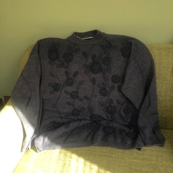 Rafaella Large Gray Wool/Acrylic Sweater in EUC - Picture 4 of 10